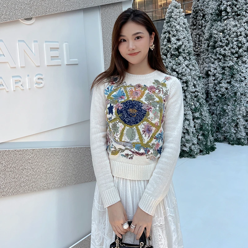琳媚新款毛衣长袖圆领花卉刺绣百搭时尚羊毛针织衫女