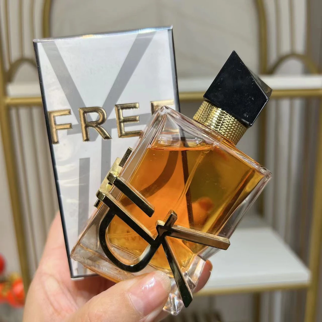 小城伊香自由之水经典持久留香清新女士魅力花香淡雅香水学生必备