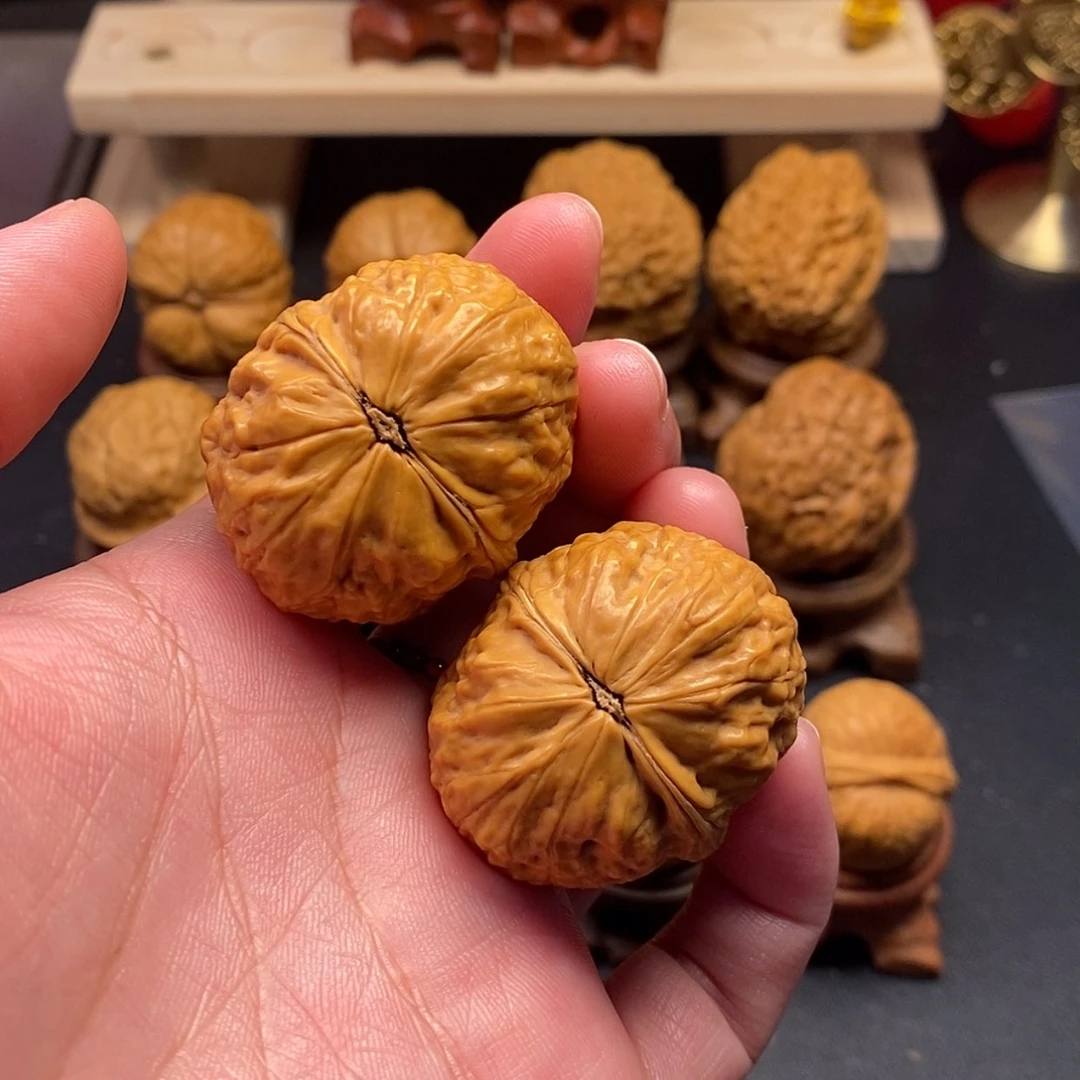 【闪购商品】桃核把件肥*熊