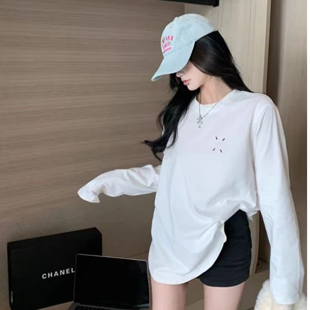 星球 秋慵懒显瘦刺绣打底衫时尚圆领上衣百搭内搭T恤女YL-254062