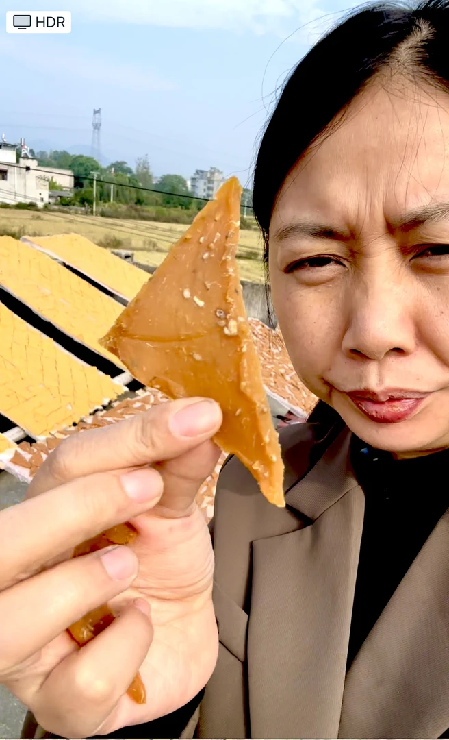 红薯芝麻生姜片甜而不腻有嚼劲喜欢的可以下单