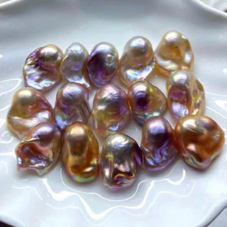 天然淡水珍珠吊坠项链款，商品多样化、随机发货