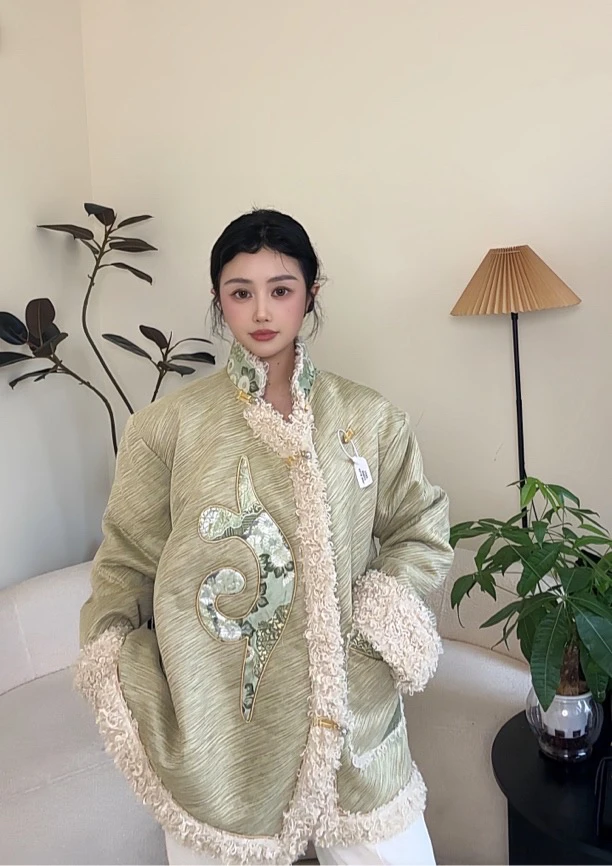 七麦藏服宽松百搭印花外套保暖休闲藏式上衣