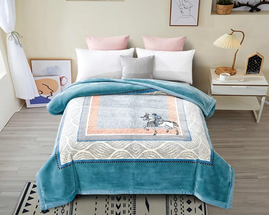 轻奢超精密云毯双层加厚保暖秋冬季双人珊瑚绒毯子铺盖两用软绒毯