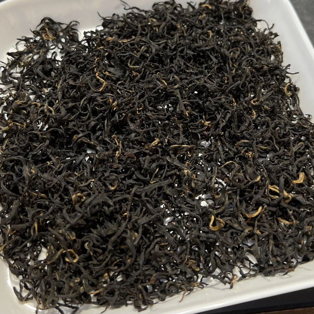 小山头土种红茶，入口香甜，韵味十足回甘明显，原味好茶