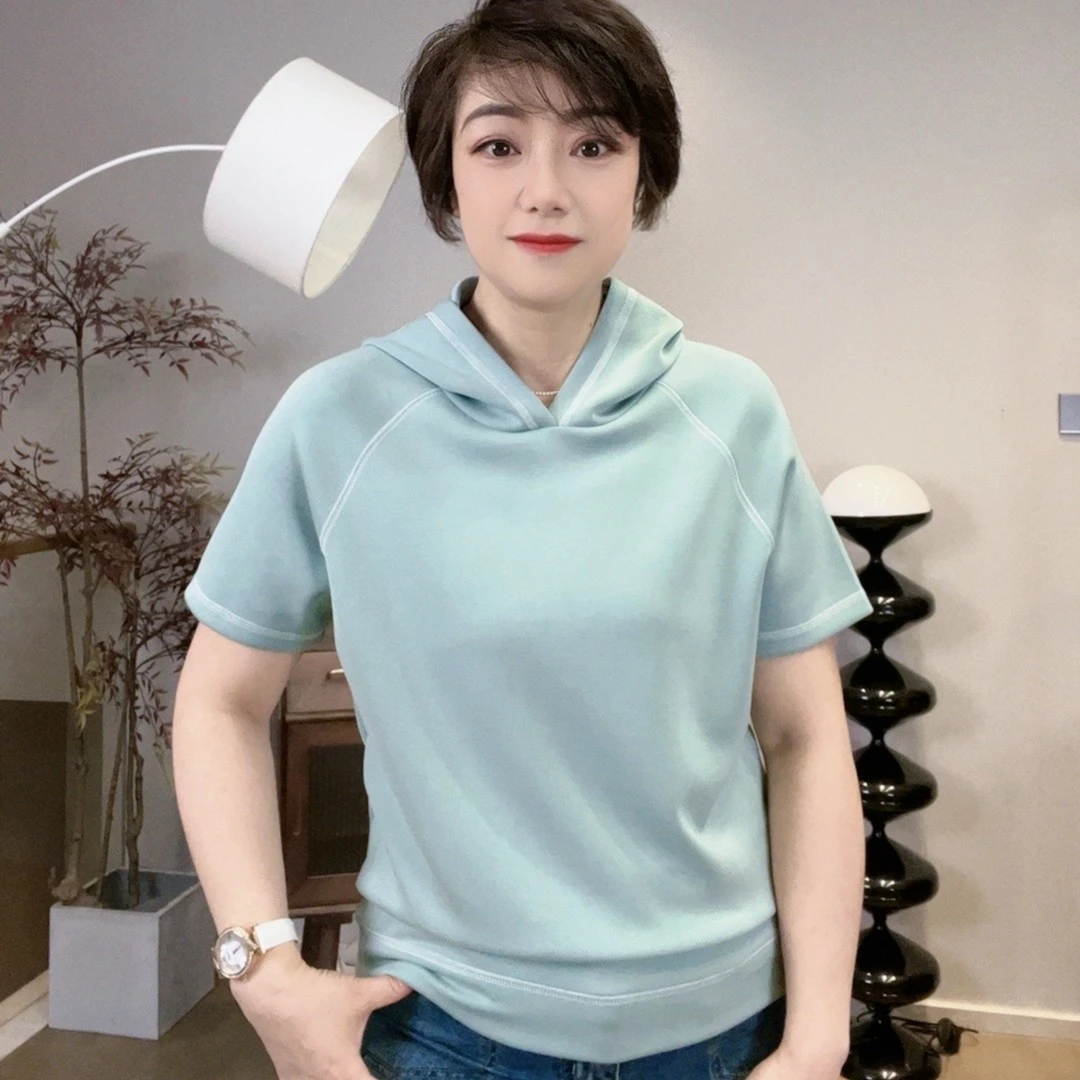 修容连帽款女士半袖女装t恤