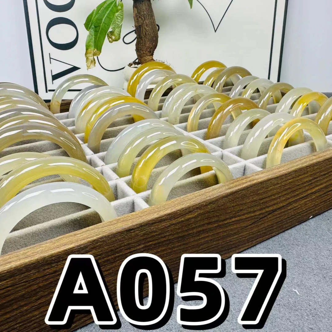 A057天然原色玛瑙手镯多样性发其一实物以直播间为准