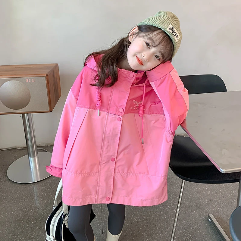 女童冲锋衣秋装2023新款儿童外套春秋款洋气小女孩运动连帽上衣潮
