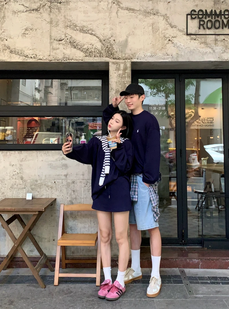清清款/70不是七十【浪漫旋律】秋季针织圆领宽松卫衣女款短款裙裤