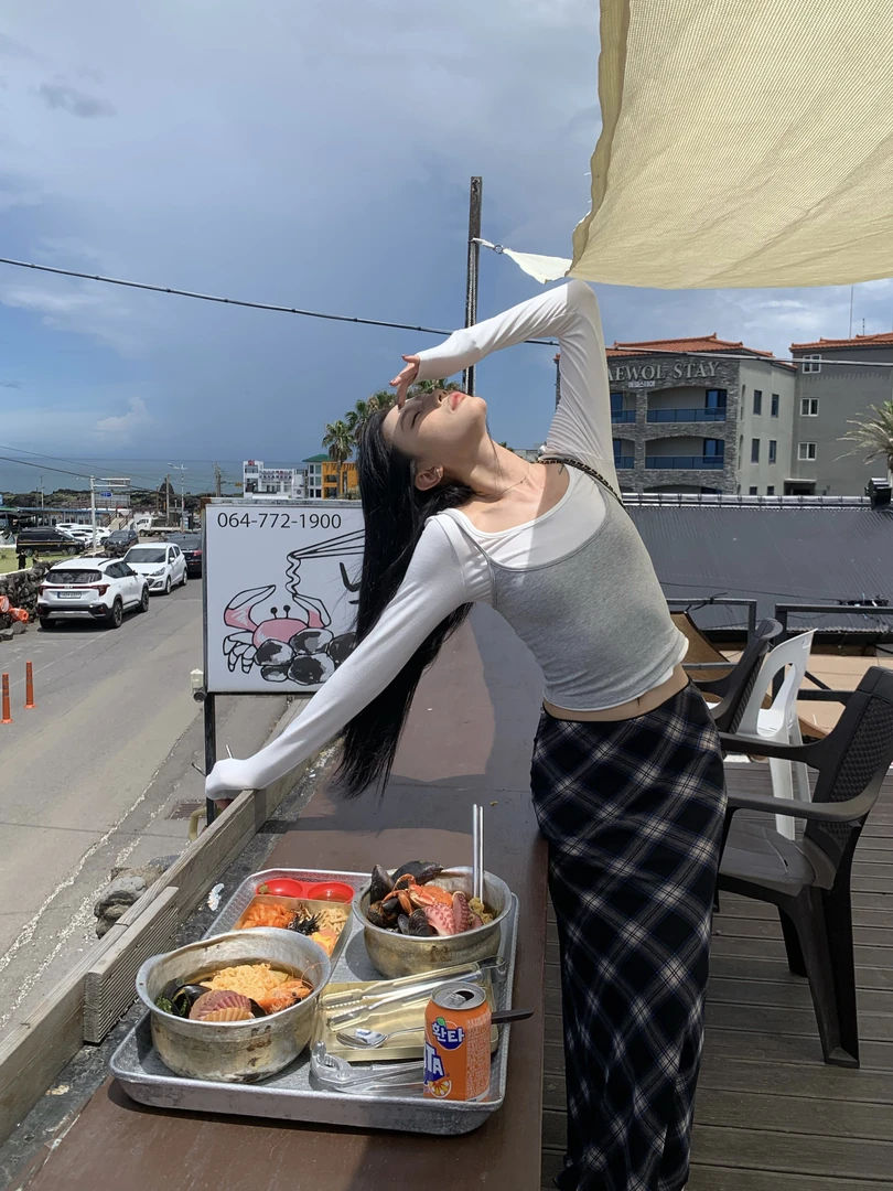 70不是七十【高智分子】早秋针织真两件多穿设计感百搭上衣小衫