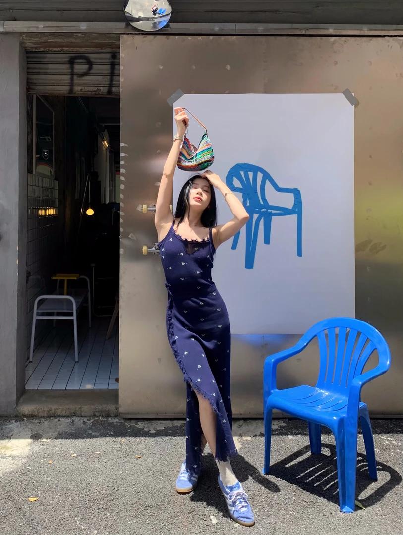 70不是七十【微醺花语】夏秋季吊带毛边假两件开叉长款连衣裙