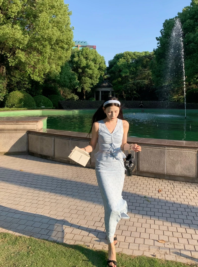 清清款/70不是七十【夏夜梦令】韩版碎花抽绳背心直筒开衩半身裙