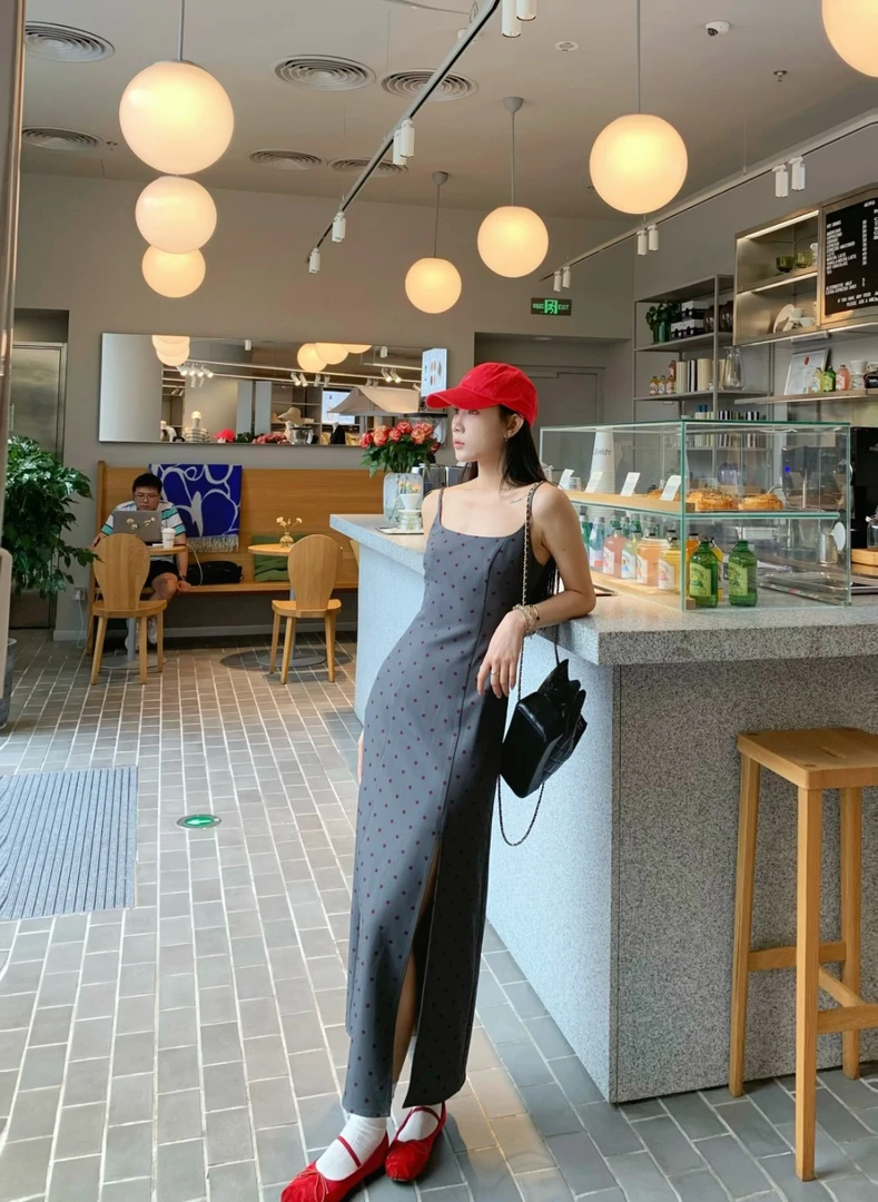 70不是七十【 甜心月神】夏季少女气质TR波点花纱吊带开叉连衣裙