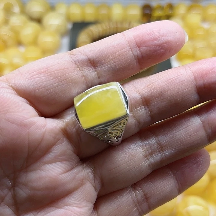 琥珀（矿物珀）戒指未镶嵌