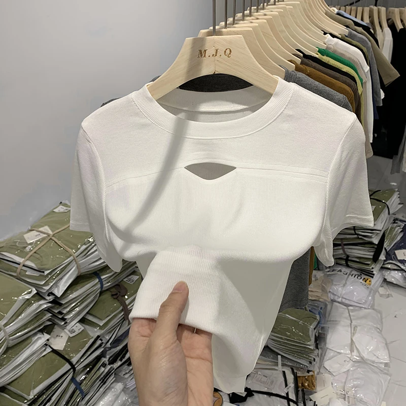 辣妹高腰短款镂空T恤女夏2022新款修身显瘦设计感短袖纯欲风上衣