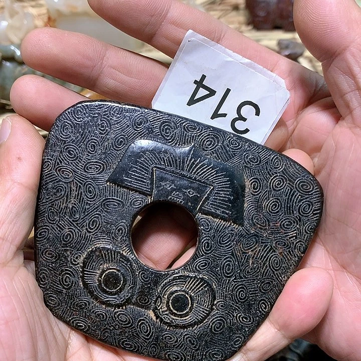 和田玉挂件未镶嵌