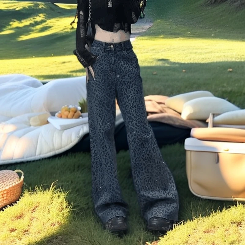 秋季新款时尚百搭牛仔裤女2024雅丹高腰显瘦宽松烫钻直筒阔腿裤子