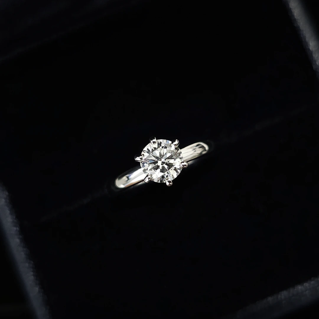 凝瑞天然钻石70分真钻女士经典六爪求婚结婚戒指 18K金钻石戒指