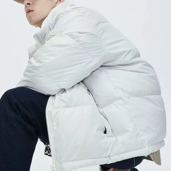 （G家)米白色满身配色印花无帽立领羽绒服男款剪标微瑕