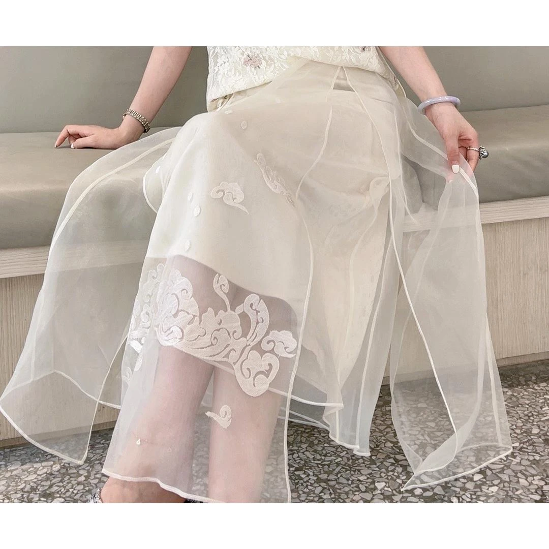 《七七定制》时尚新中式白色女士绣花中国风马面裙0491