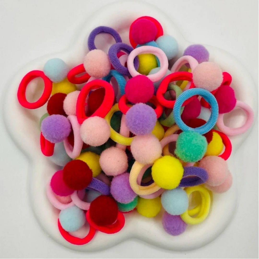 女孩彩色毛球发绳超萌橡皮筋新款幼儿园女童可爱发圈高弹头饰弹力