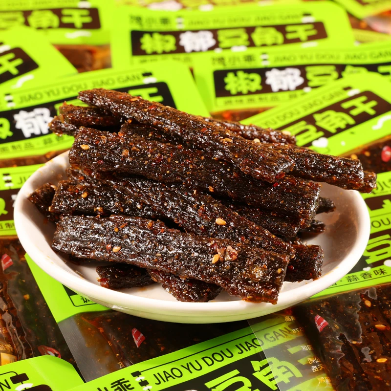 香辣蒜香豆角干网红辣条牛筋儿时麻辣小面筋美味零食调味面制品