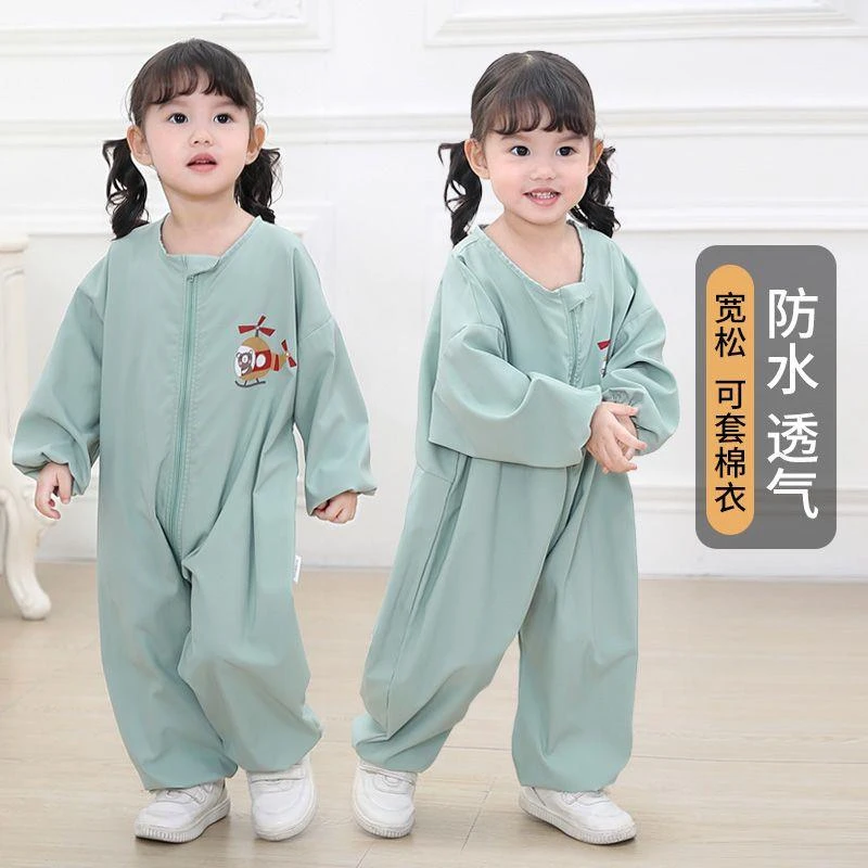 连体爬爬服宝宝罩衣2023新款婴儿防水防脏护衣秋冬户外一体罩衣裤