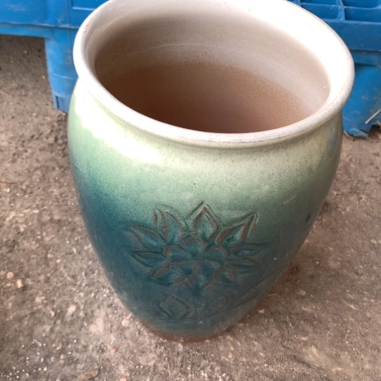 紫砂茶案口20。高31。
