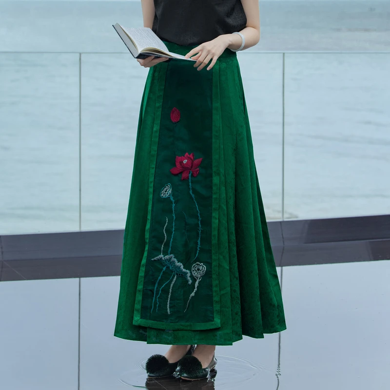 生活在左主2023春夏绣花复古可拆卸半身裙女绿色款.中式..1932295