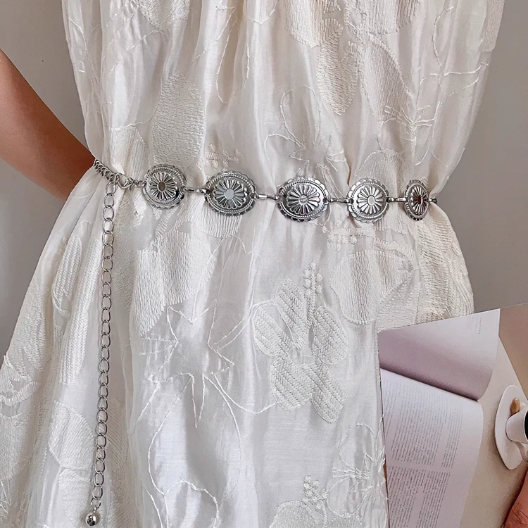 腰带女2025新款小众设计感装饰腰链百搭复古配连裙子牛仔裤皮带