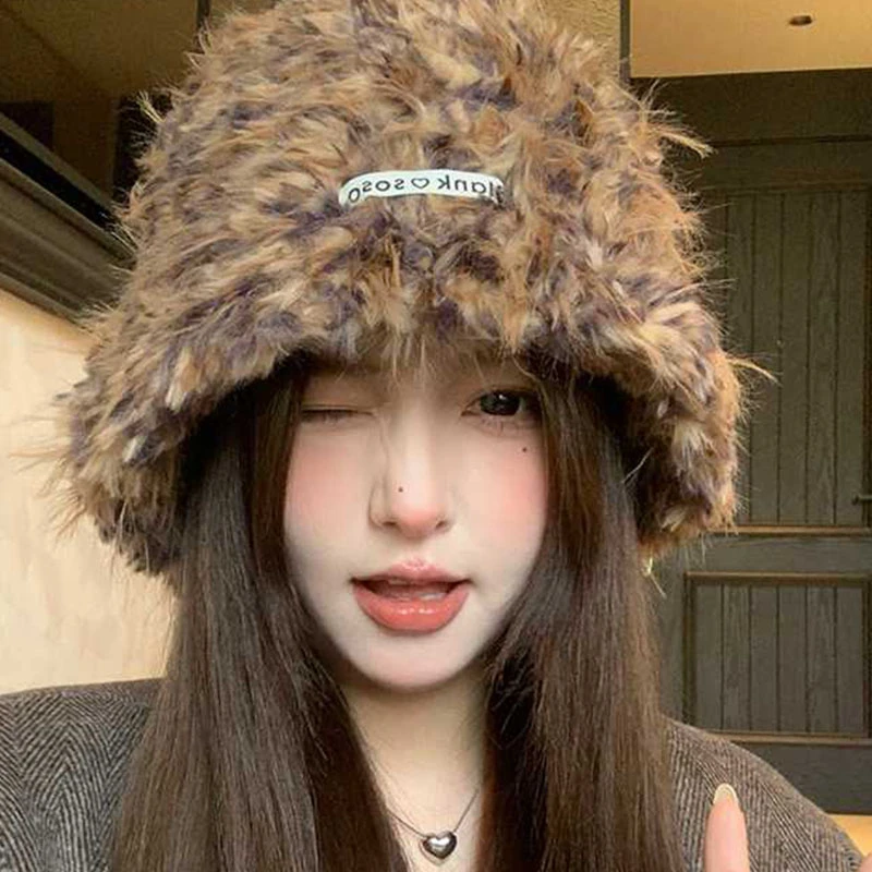 豹纹毛绒渔夫帽女秋冬季显脸小美拉德毛线帽保暖大头围针织盆帽子