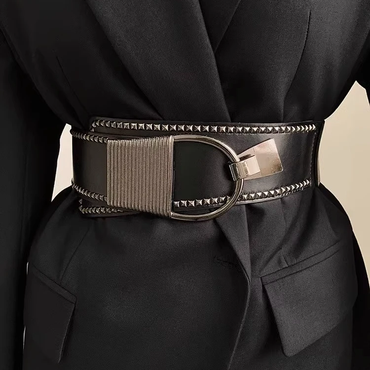 黑色腰封女高级感朋克风铆钉装饰皮带时尚百搭松紧收腰弹力宽腰带