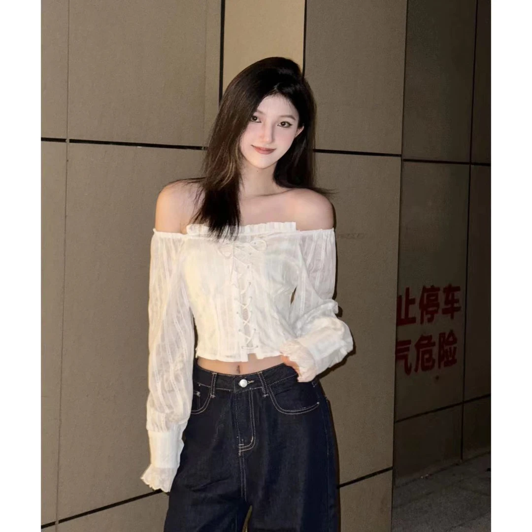 1LIYUNER 清纯优雅蝴蝶暗纹刺绣花边白衬衫女早秋独特气质上衣