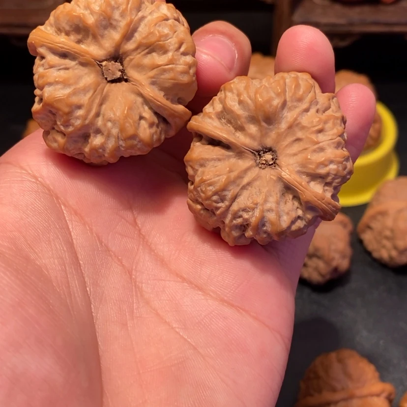 【闪购商品】文玩核桃吊坠1***_