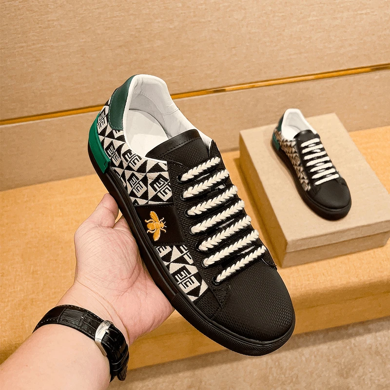 欧洲站板鞋男休闲百搭透气布鞋轻奢潮流大牌小蜜蜂真皮印花小黑鞋