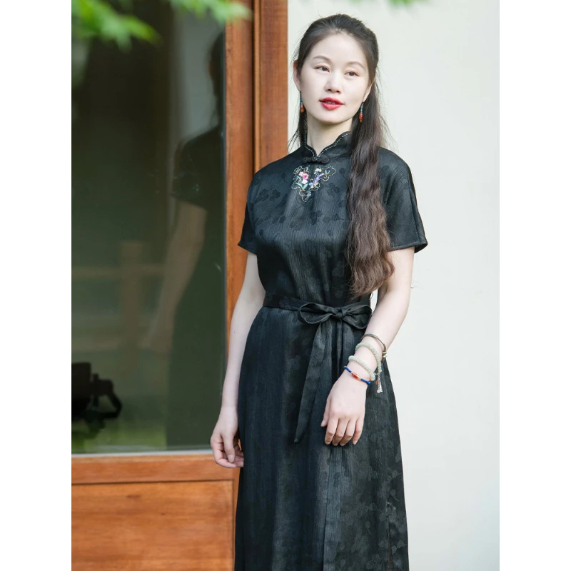 蘭襟【玫瑰诗集】冠乐绉香云纱绣花连衣裙新中式夏季设计师黑色气质