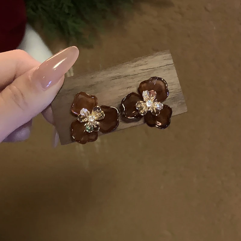 铜合金亚克力耳饰 秋冬款美拉德色花朵耳环复古小众时尚百搭