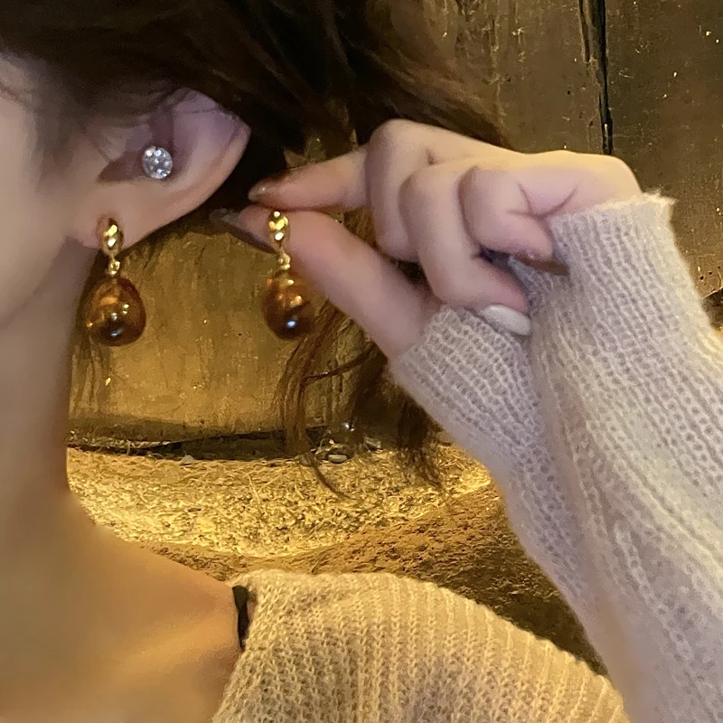 铜合金树脂耳饰 复古高级气质美拉德棕色耳环秋冬网红爆款耳饰