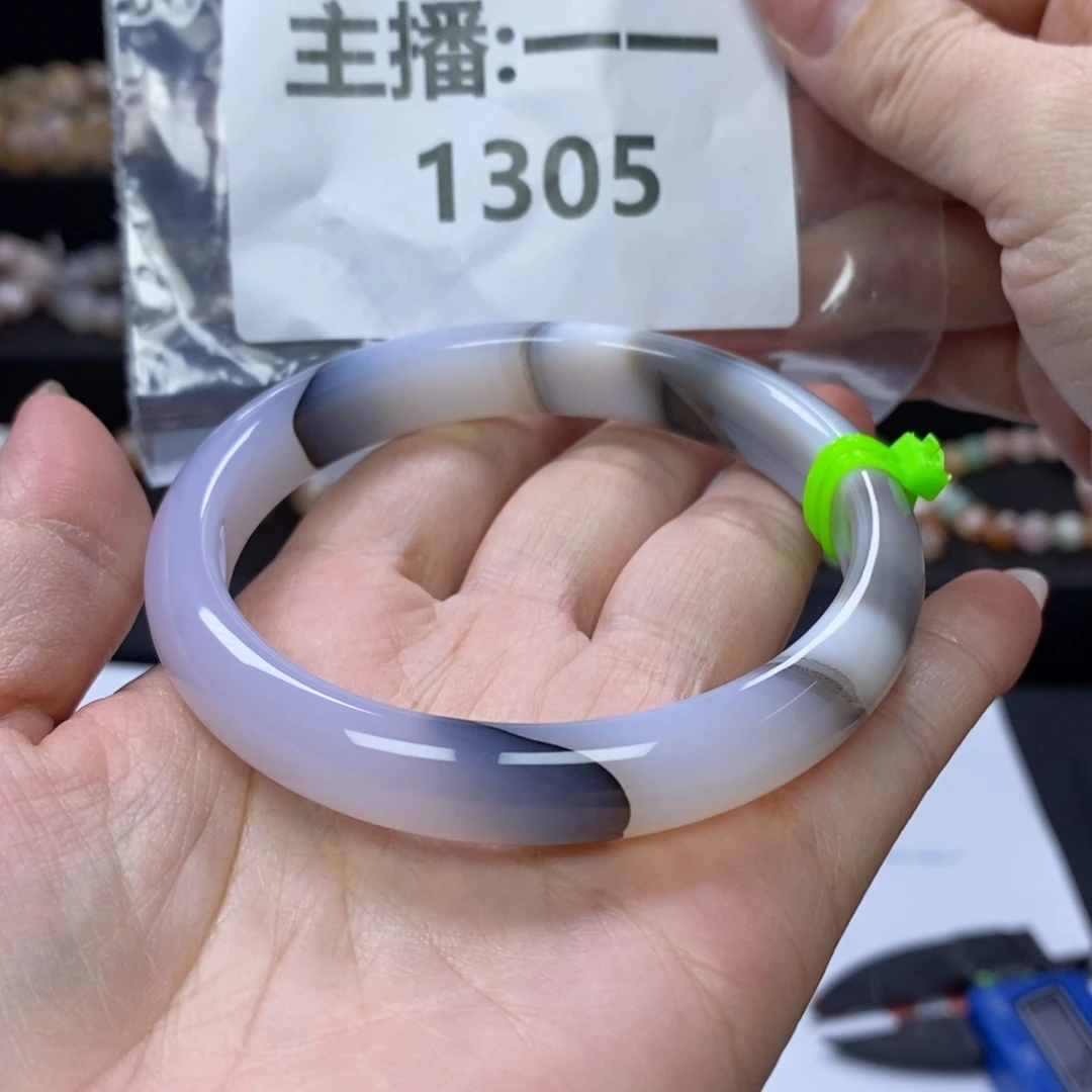 石英质玉手镯未镶嵌61