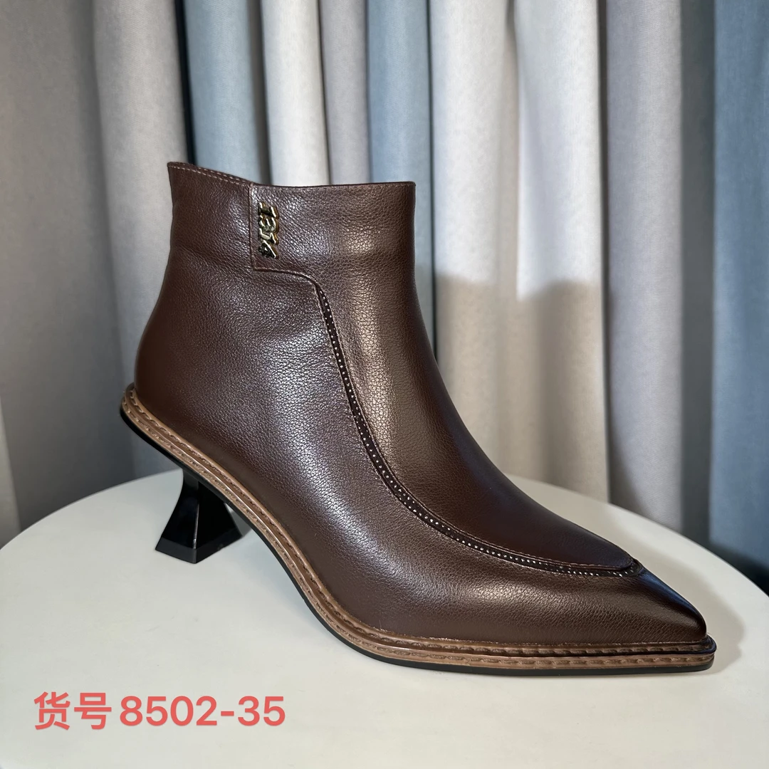 8502-35女士真皮小短靴牛皮靴子时尚百搭女靴青海西藏甘孜包邮