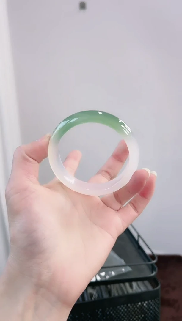 【闪购商品】玛瑙/玉髓手镯未镶嵌56圈口