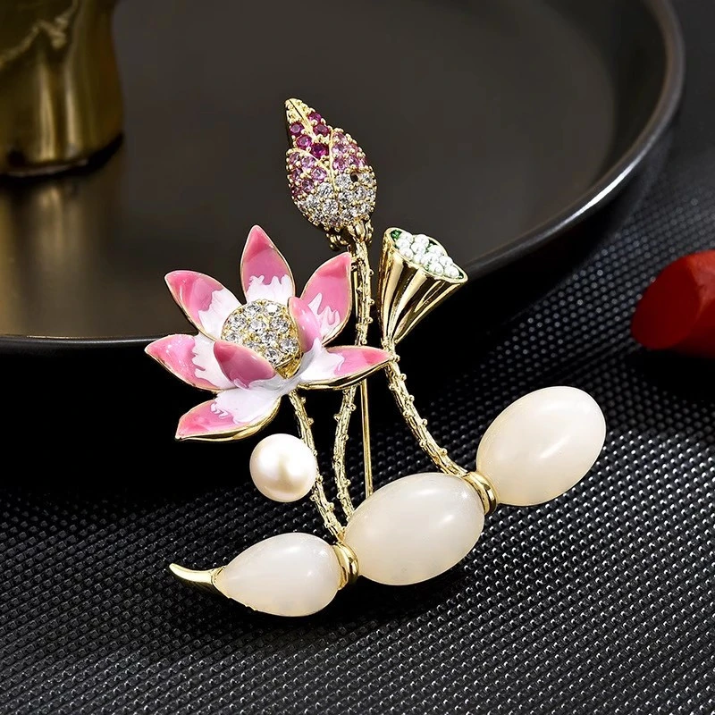 合金合成锆石胸针 猫眼石莲花莲藕胸针西装外套胸花别针防走光扣