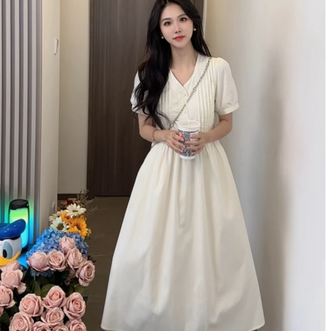2024新款夏季中长款白色V领女装连衣裙茶歇温柔风气质收腰时尚