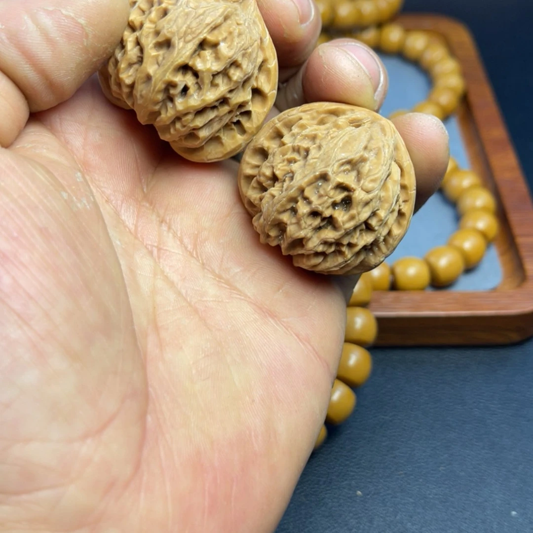 【闪购商品】文玩核桃吊坠37左右宫灯