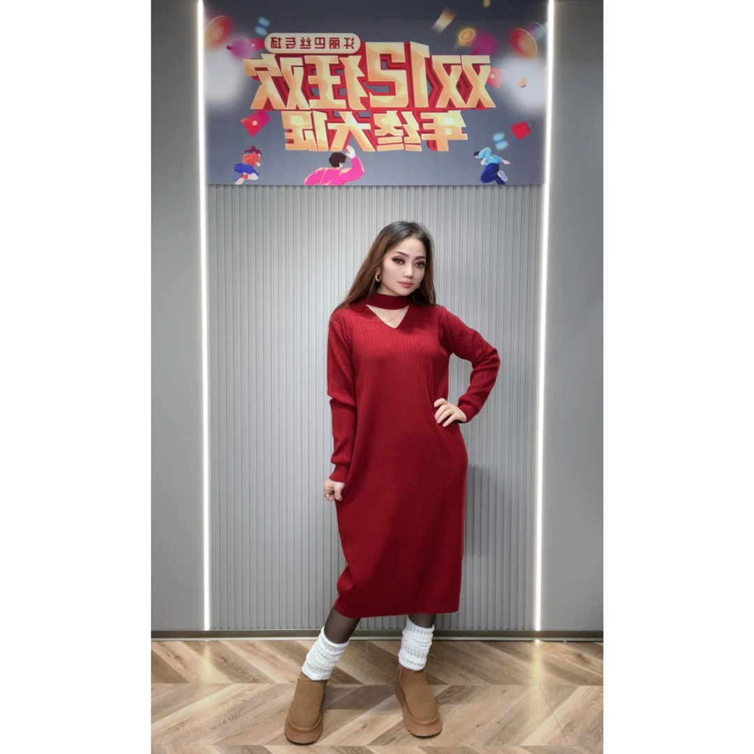 901宽松连衣裙女装连衣裙针织打底红色中长款毛球秋冬