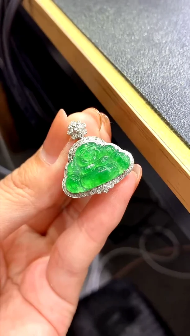 【闪购商品】翡翠吊坠(不含链)18K金镶嵌37-佛公