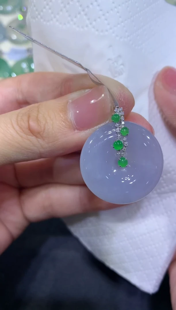 【闪购商品】翡翠吊坠(不含链)18K金镶嵌14-扣子（多样性发货）