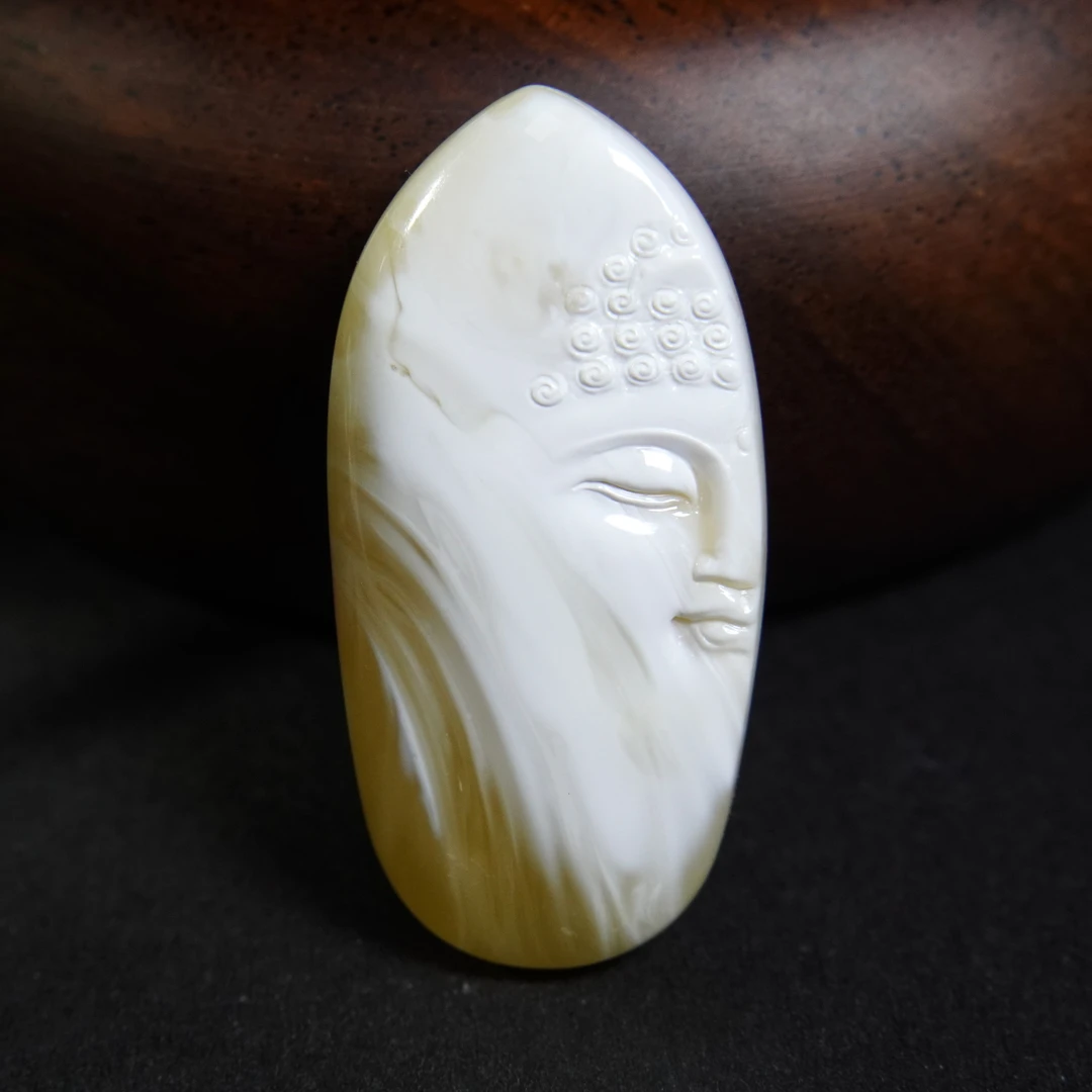 【耀今·一念之间】（44x22x10mm·6.6g）肖时清大师作品·瓷白拉丝蜜蜡