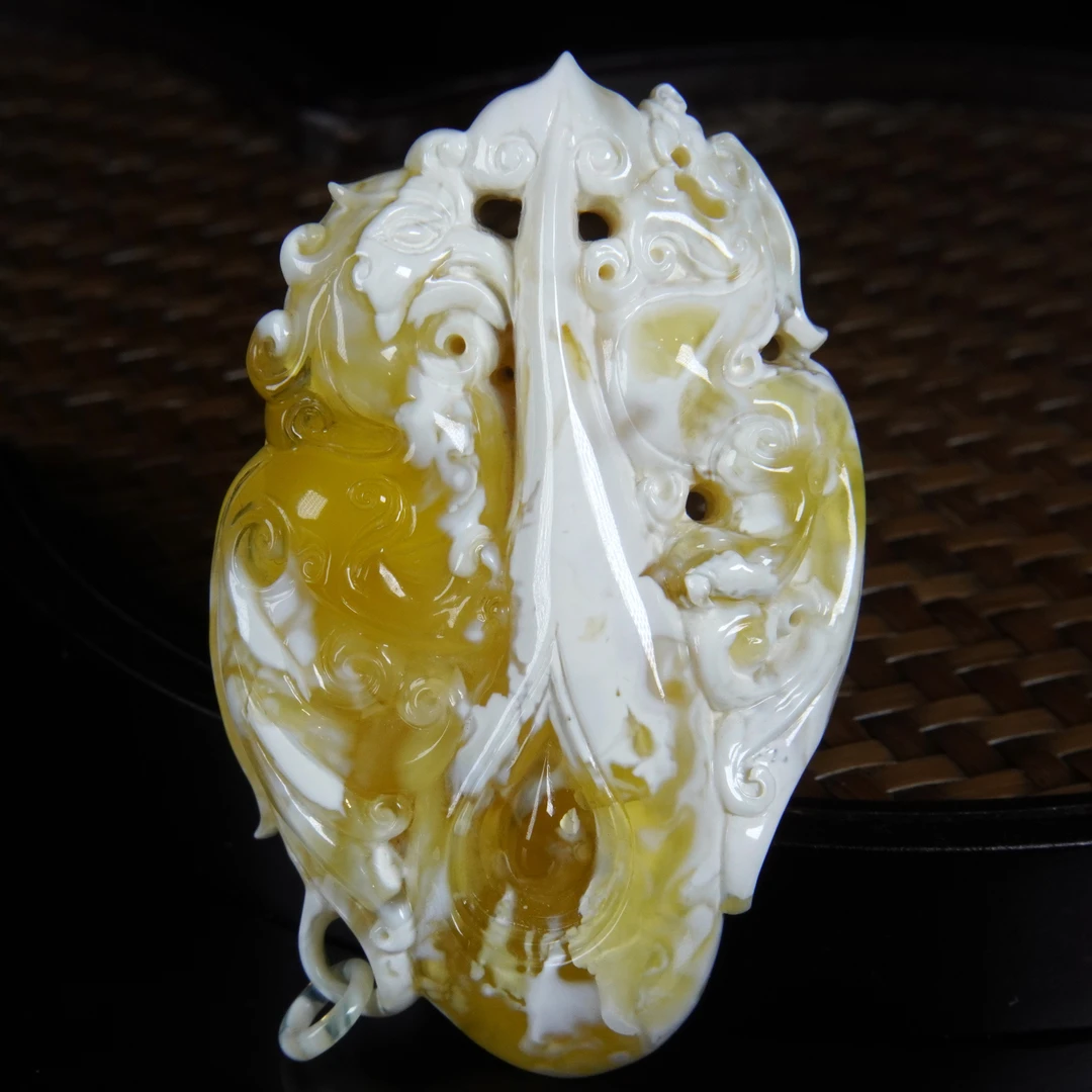 【耀今·龙凤呈祥】（62x40x13mm·16g）肖时清大师作品·金漆白妖花蜜蜡