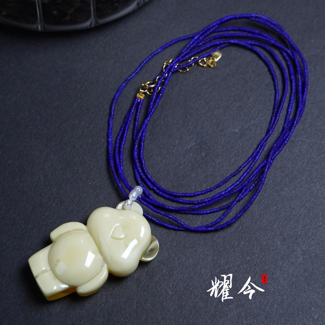 【耀今·小熊项链套装】（39x23x12mm·9.6g）金奶白小溶洞蜜蜡